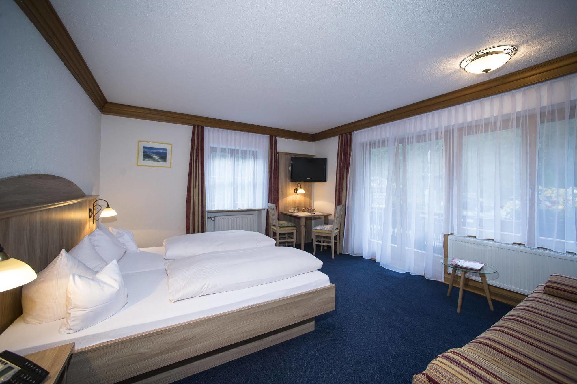 Aktivhotel & Gasthof Schmelz Ihr Urlaubs Hotel In Inzell Mit Wellness Hallenbad, Alpensauna & Dampfbad מראה חיצוני תמונה